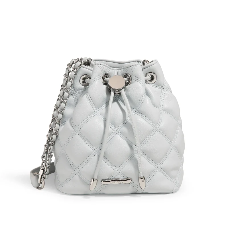 Classic Lingge Chain Shoulder Bag - Image 8