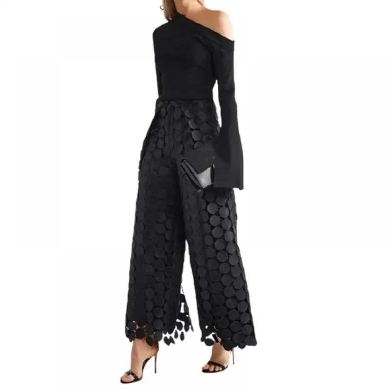 Asymmetric Solid Color One-Shoulder T-Shirt - Image 9