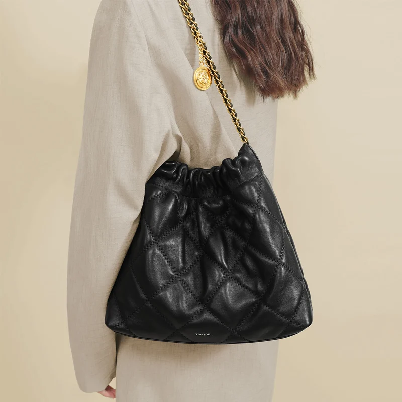 Genuine Leather Quilted Large Capacity Crossbody Bag With Chain Strap - Image 6