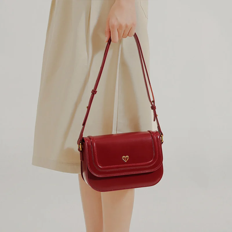 Delicate Metal Love Heart Flap Small Square Bag - Image 6