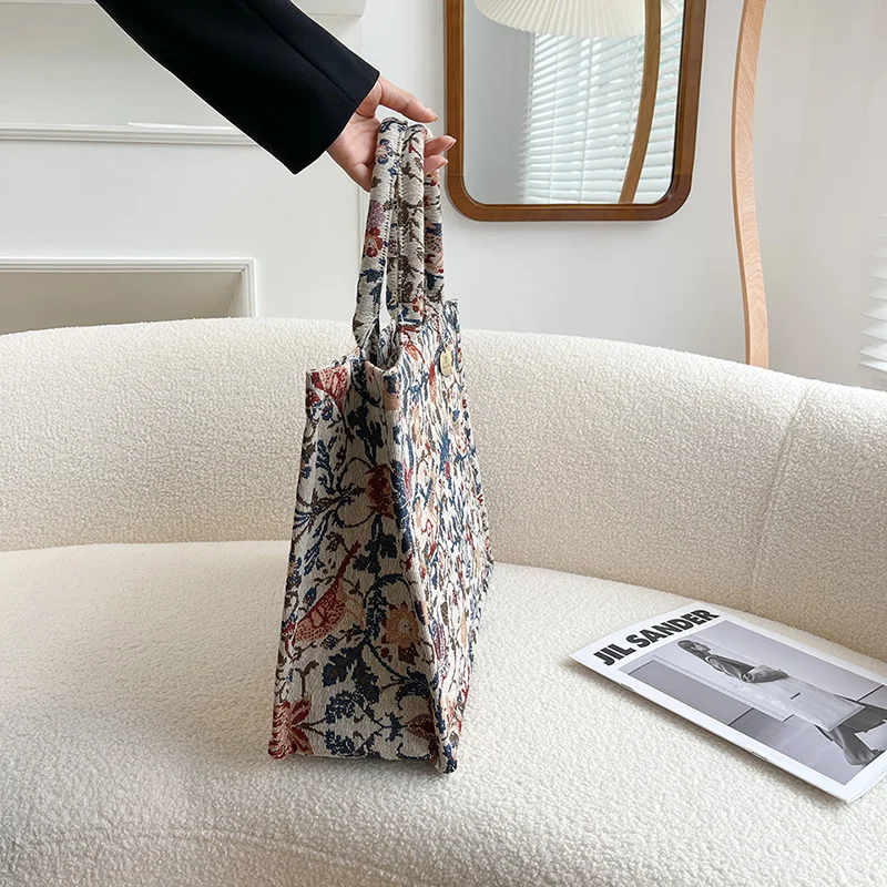 Luxury Designer Large Size Vintage Retro Pattern Bag - Image 3