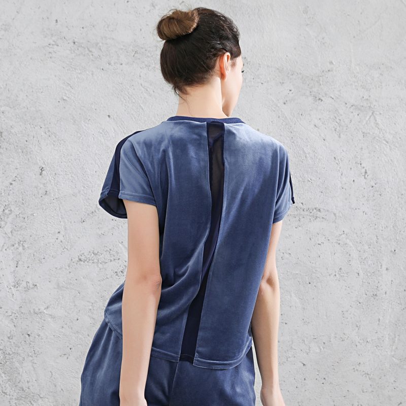 Velvet Short-Sleeved Sports T-shirt - Image 2