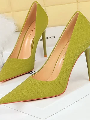 Eco Embossing Pattern High Heels