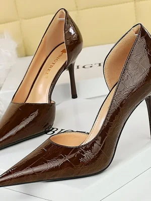 Patent Leather Pointed Side Hollow Retro High Heels