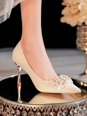 Elegant Silk Thin Pearls High Heels Pumps