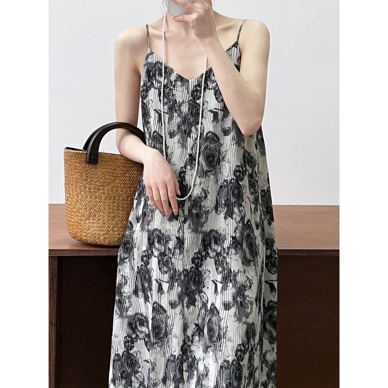 Dark Night Manor Rose Strap Dress: Elegant, High-Grade Sexy Cami