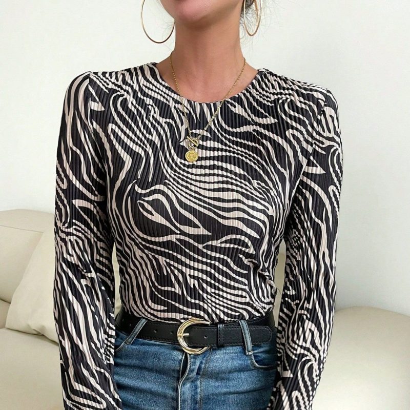 Ink Black White Mixed Color Slim Fit Long Sleeve Top