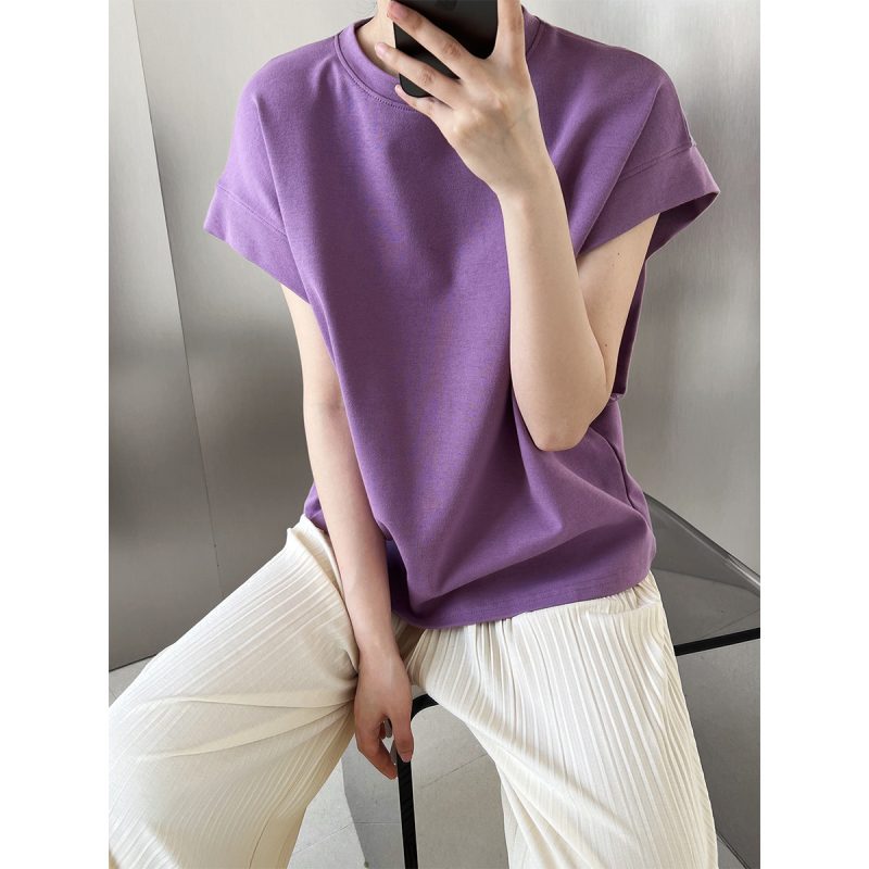 Right Angle Shoulder Short-Sleeved T-Shirt: Loose Design Batwing Sleeve Summer Top for Women