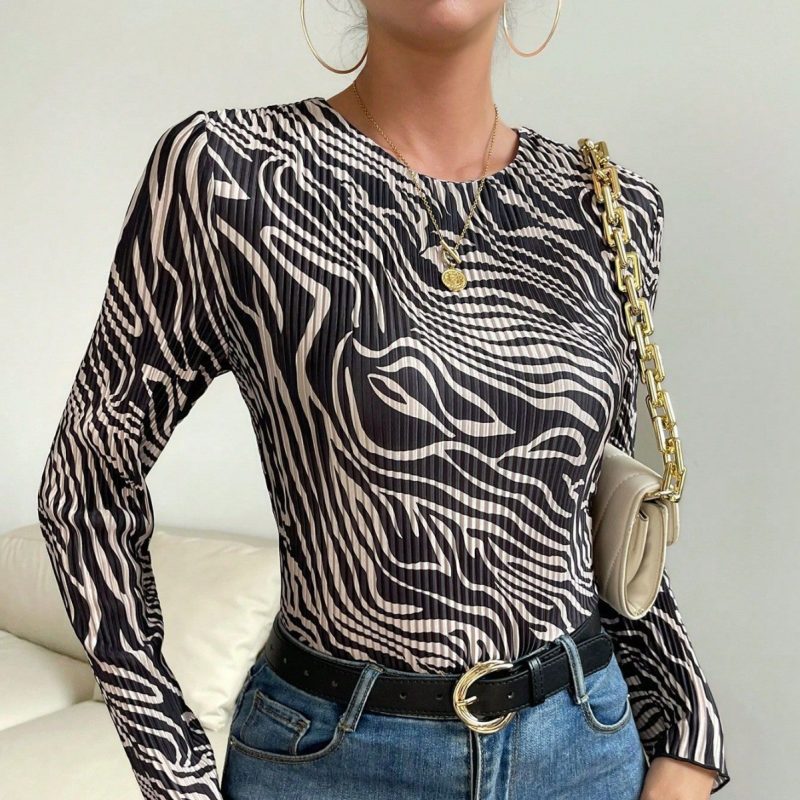 Ink Black White Mixed Color Slim Fit Long Sleeve Top - Image 4