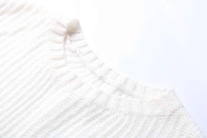 White Minimalist Slim Fitting Shirts - Image 3