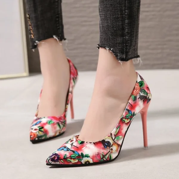 Eco-Friendly Glossy Floral Pointed Toe Stiletto Pumps