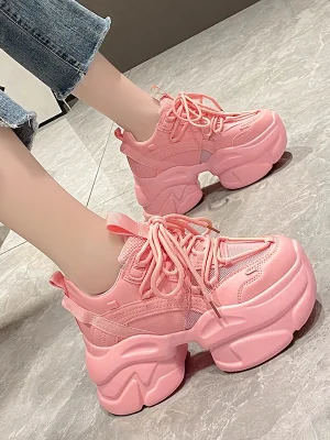 Chunky Platform Sporty Elegance Sneakers