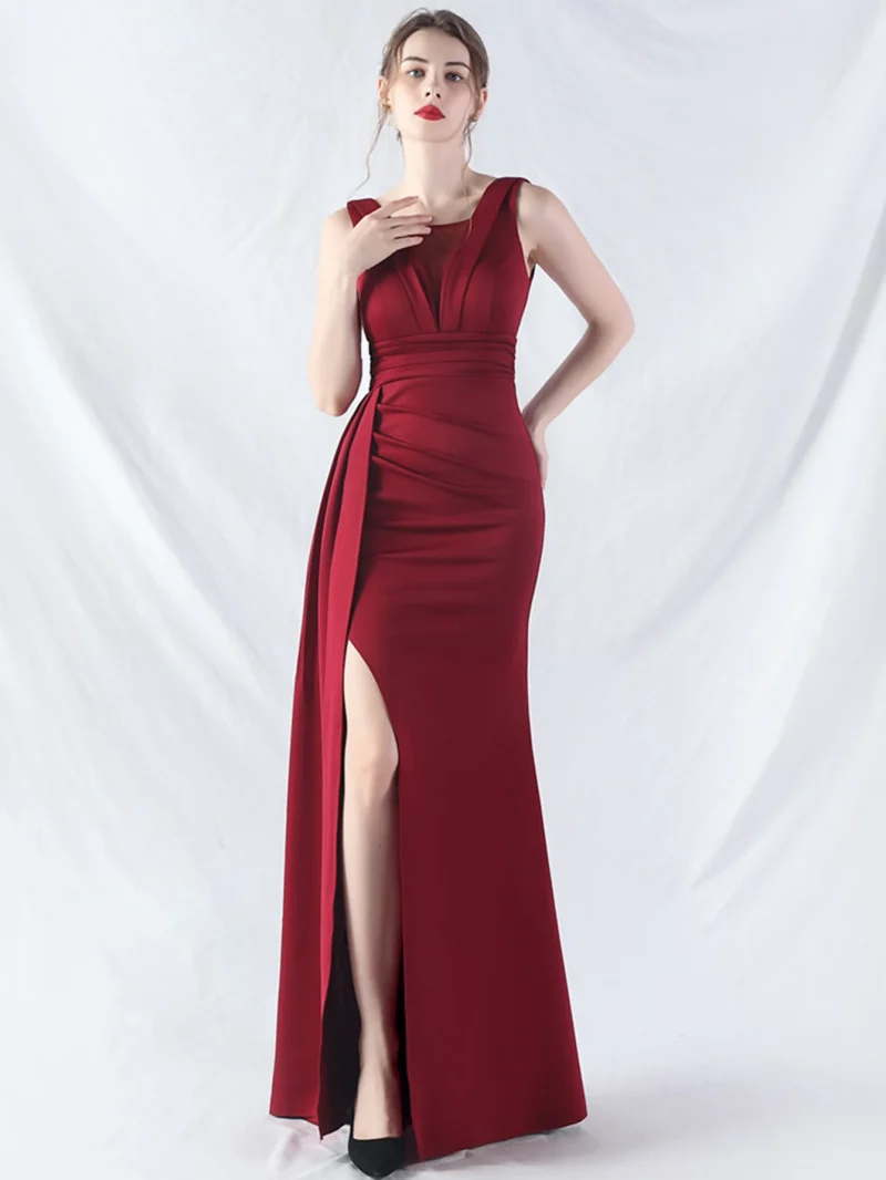 Eco-Friendly White Backless Maxi Summer Dress - Image 3