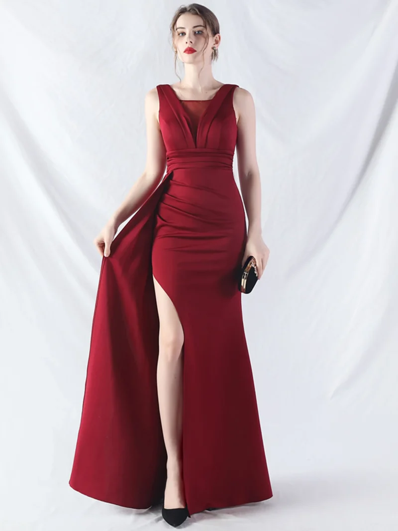 Eco-Friendly White Backless Maxi Summer Dress - Image 4