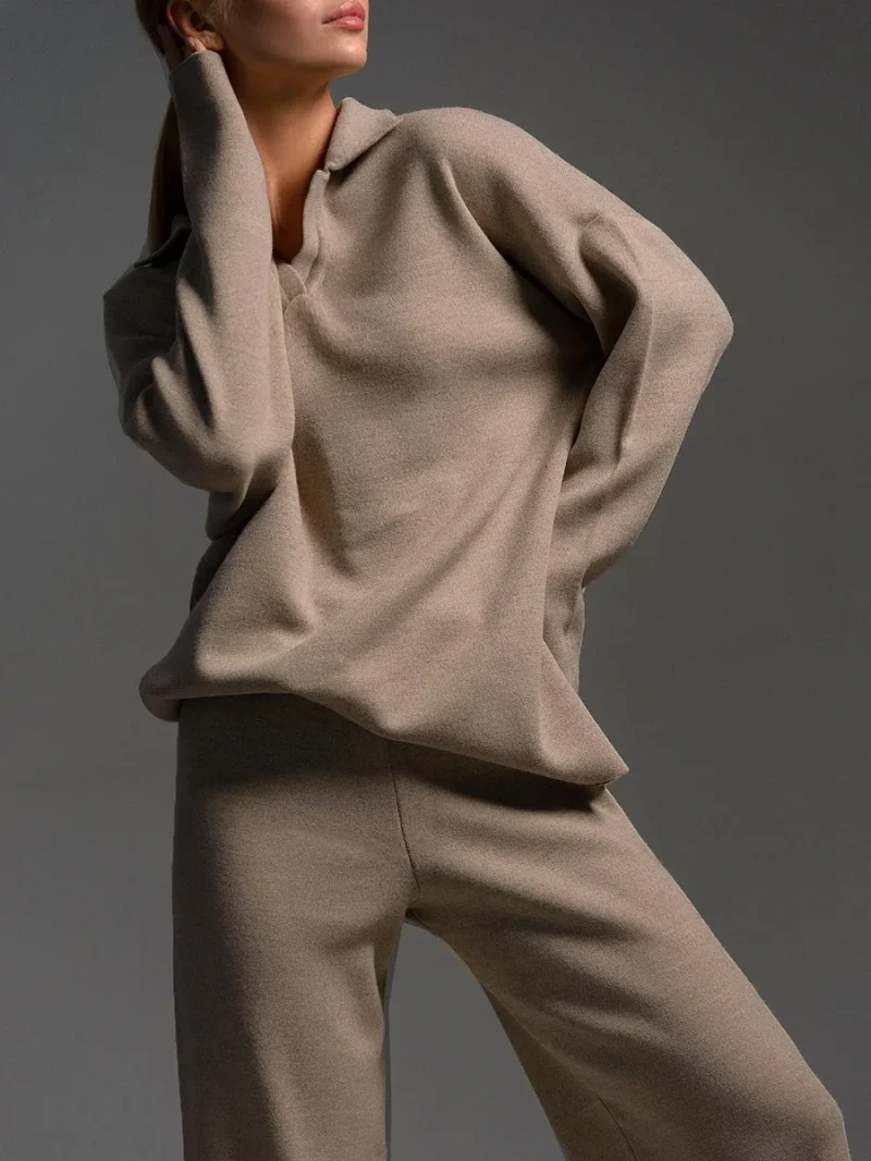 Eco-friendly Thick Knitted Polo Neck Suit - Image 3