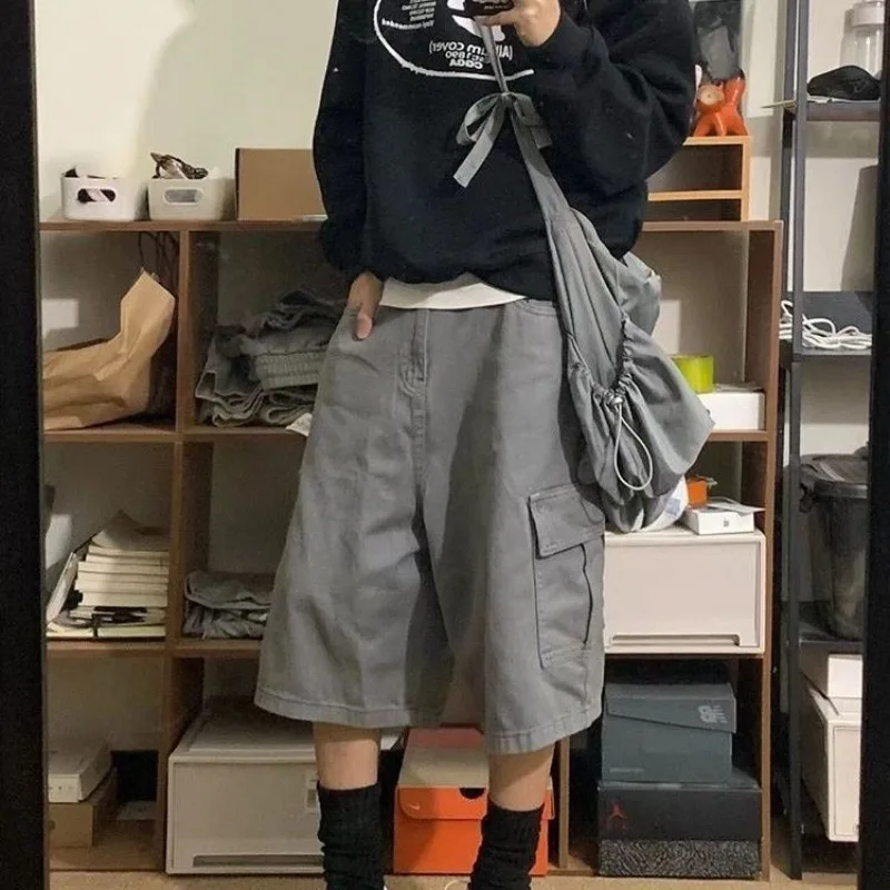 Vintage Oversized Jorts: Y2K Harajuku Cargo Shorts - Image 2