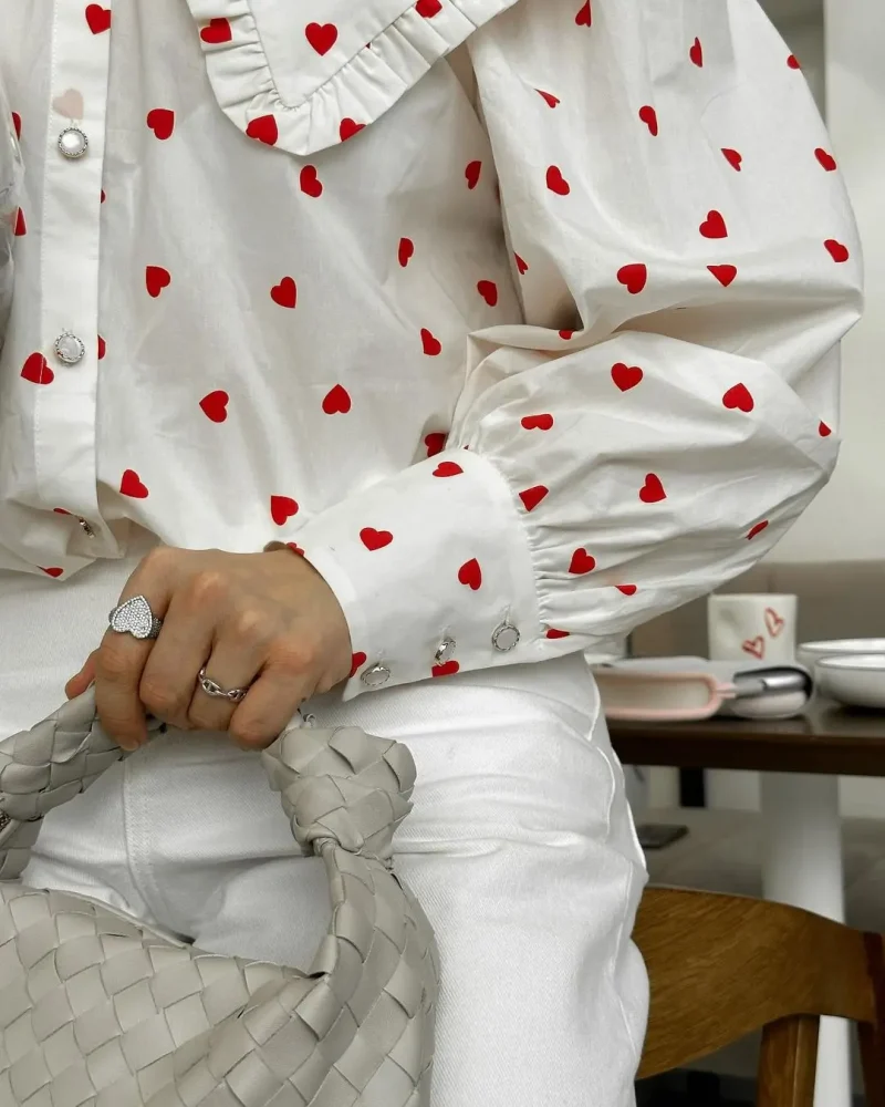 Eco-friendly Heart Print Peter Pan Collar Blouse - Image 4