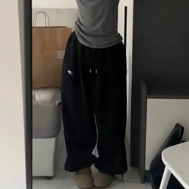Gray Oversized Sweatpants: Y2K Harajuku Fashion - Image 5