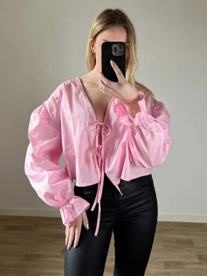 Women’s Pink Lantern Sleeve Blouse