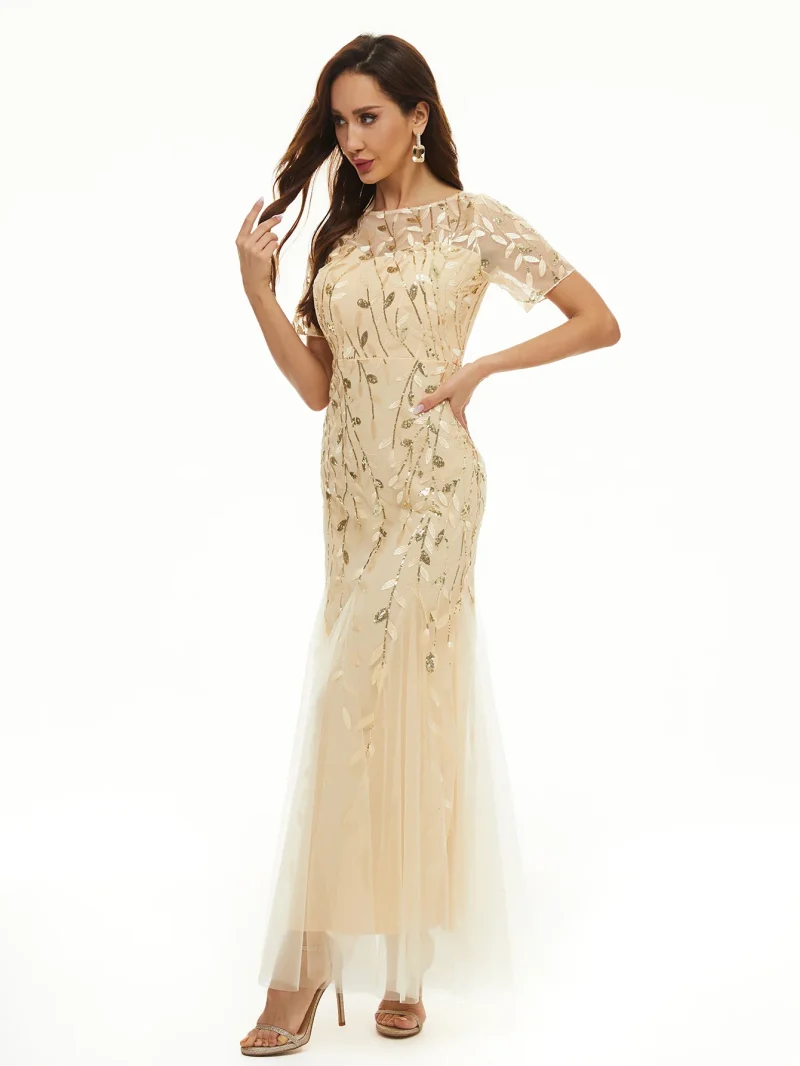Elegant Bridesmaid Dress with Sequins - Image 15