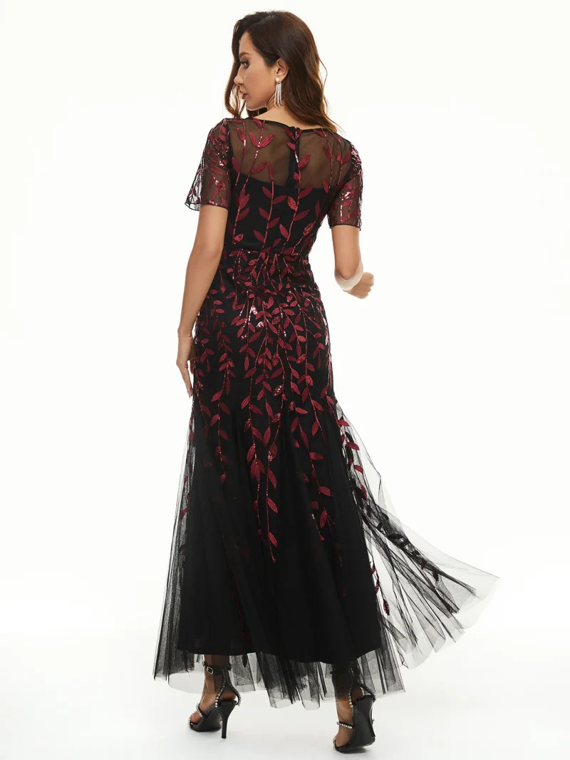 Elegant Bridesmaid Dress with Sequins - Image 11