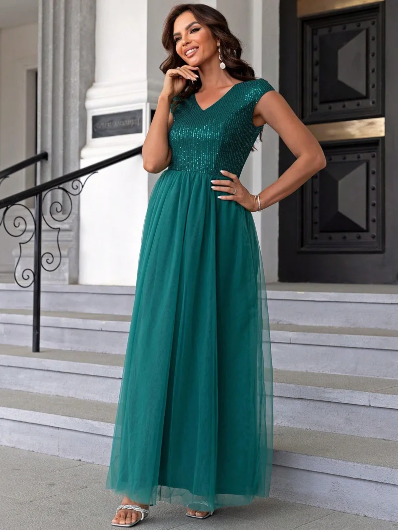Elegant Vintage Black Sequin Maxi Dress - Image 6