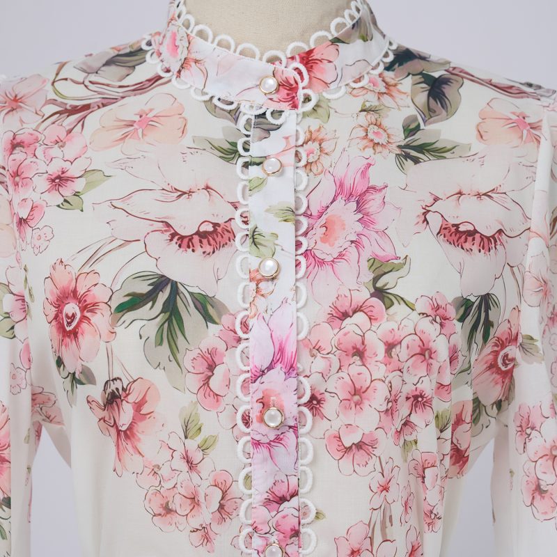 Stand Collar Flower Top & High-Waisted Shorts Set - Spring & Autumn - Image 5