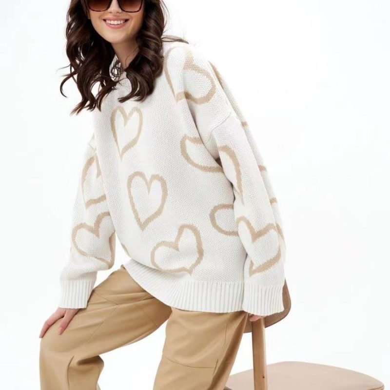 Round Neck Love Contrast Sweater - Loose Fit Winter Pullover - Image 3