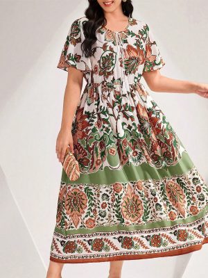 Plus Size Elegant Slimming Printed Dress – Short Sleeve