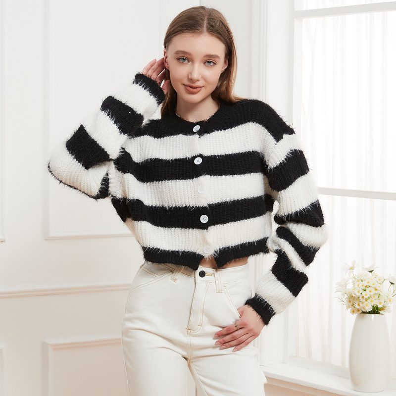 Knitted Round Neck Striped Buckle Cardigan Sweater for Women