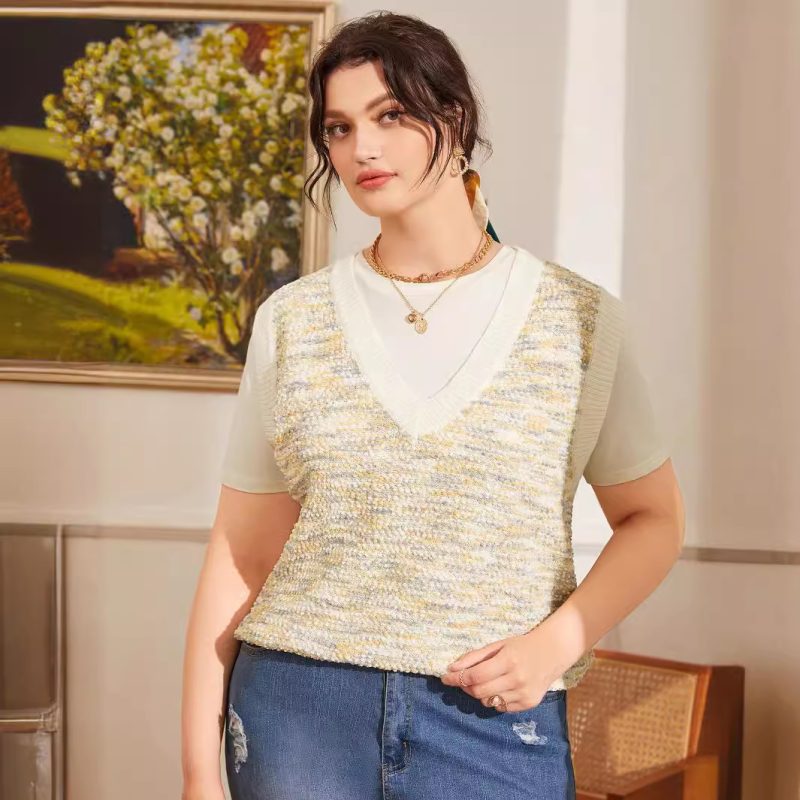 Custom V-Neck Sleeveless Knit Sweater Vest for Women - Image 4