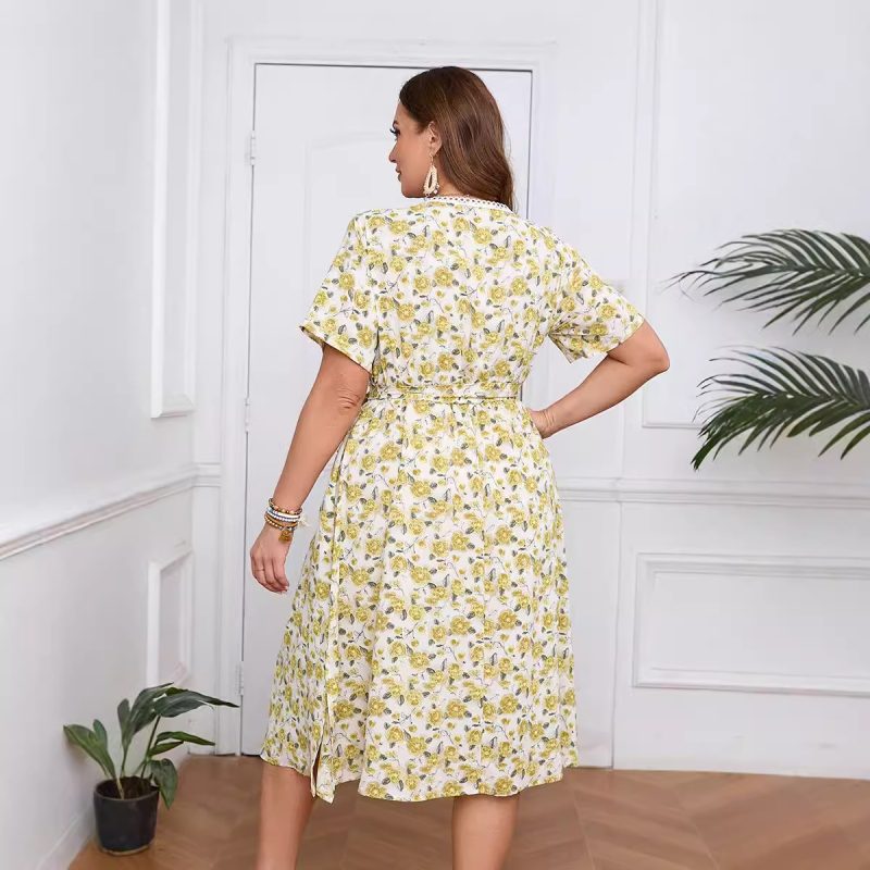 Plus Size V-Neck Floral Lace Summer Midi Dress with Pockets - Image 3