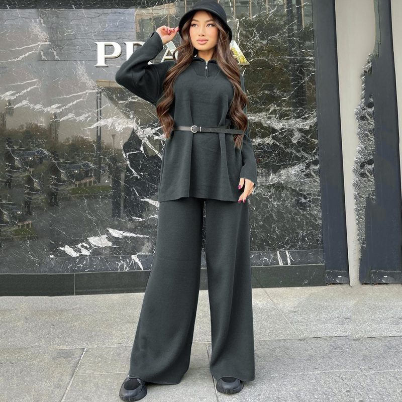Two-Piece Solid Color Zipper Collared Sweater and Trousers Suit - Image 4