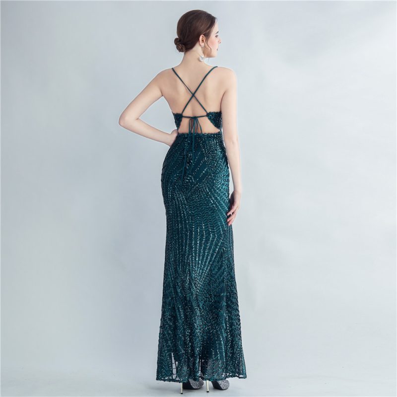 High-Density Sequined Evening Dress with Side Slit - Image 4