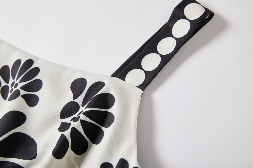 Black and White Flower Camisole and High Waist Skirt Two-Piece Set - Image 7