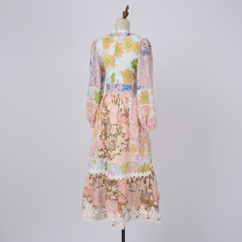 Vintage Palace Style Hollow Lace V Neck Lantern Sleeve Dress - Image 3