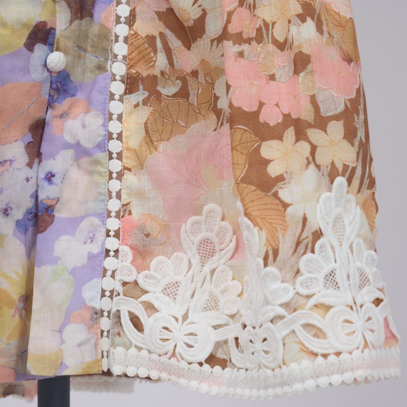 Vintage Palace Style Hollow Lace V Neck Lantern Sleeve Dress - Image 12