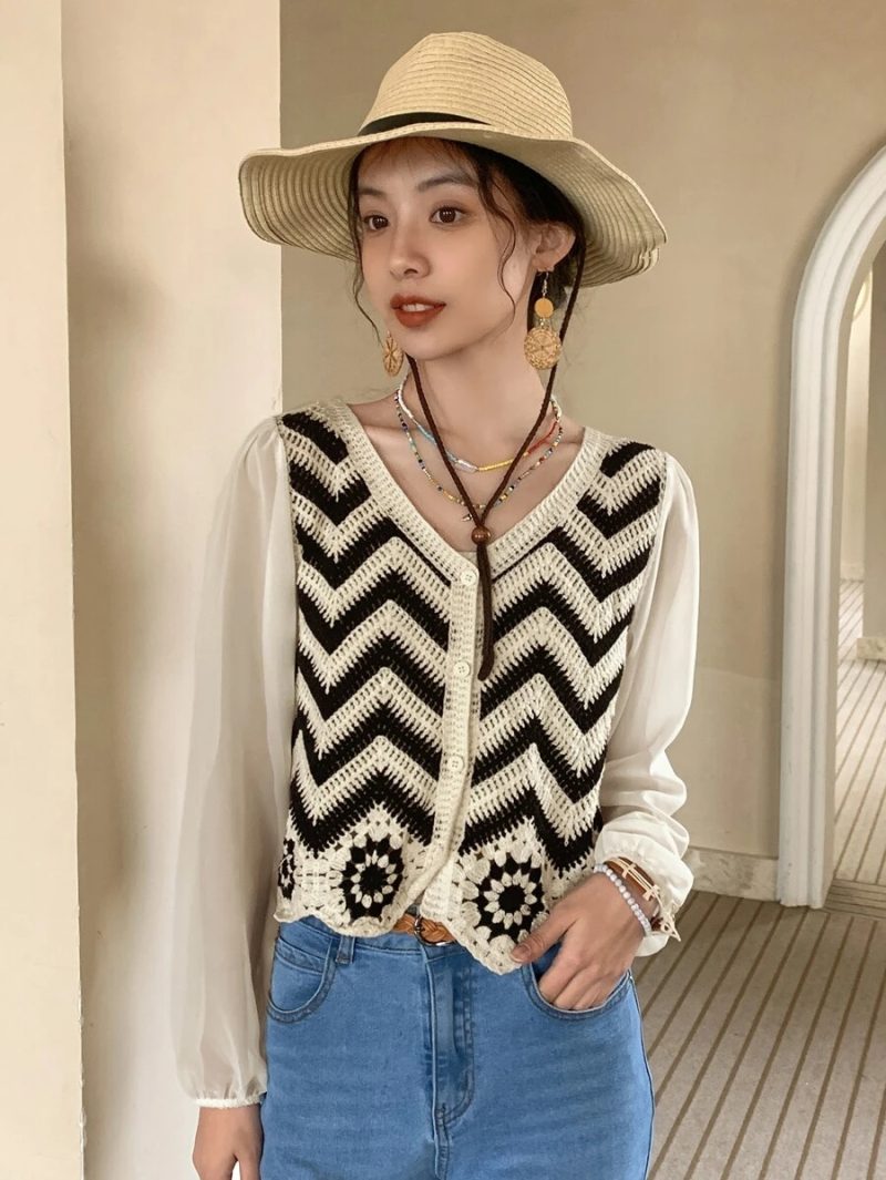 Women Spring and Autumn Spliced Back Long Sleeved Cardigan - Image 3