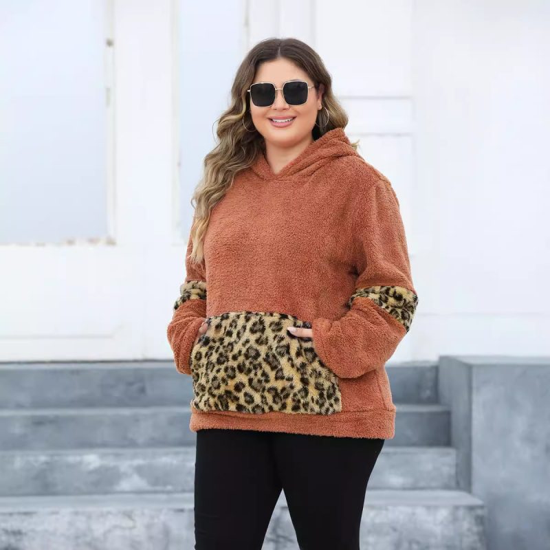 Plus Size Hooded Leopard Pocket Thick Fleece Sweatshirt for Women - Image 2