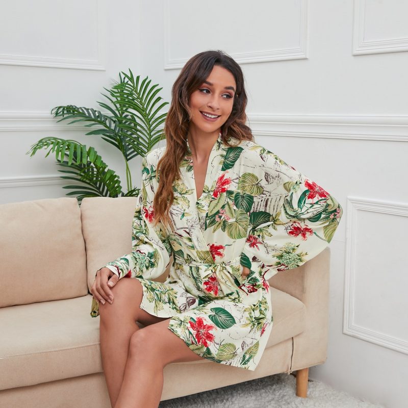 Autumn Winter Leaves Floral Casual Nightgown - Image 2