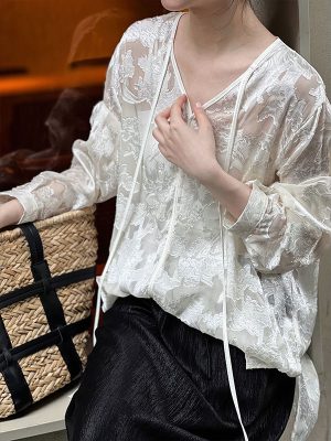 Chinese Jacquard V-Neck Sun Protection Shirt for Women