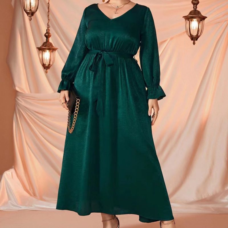 Plus Size Solid Color Elastic Waistband Slimming Dress for Women