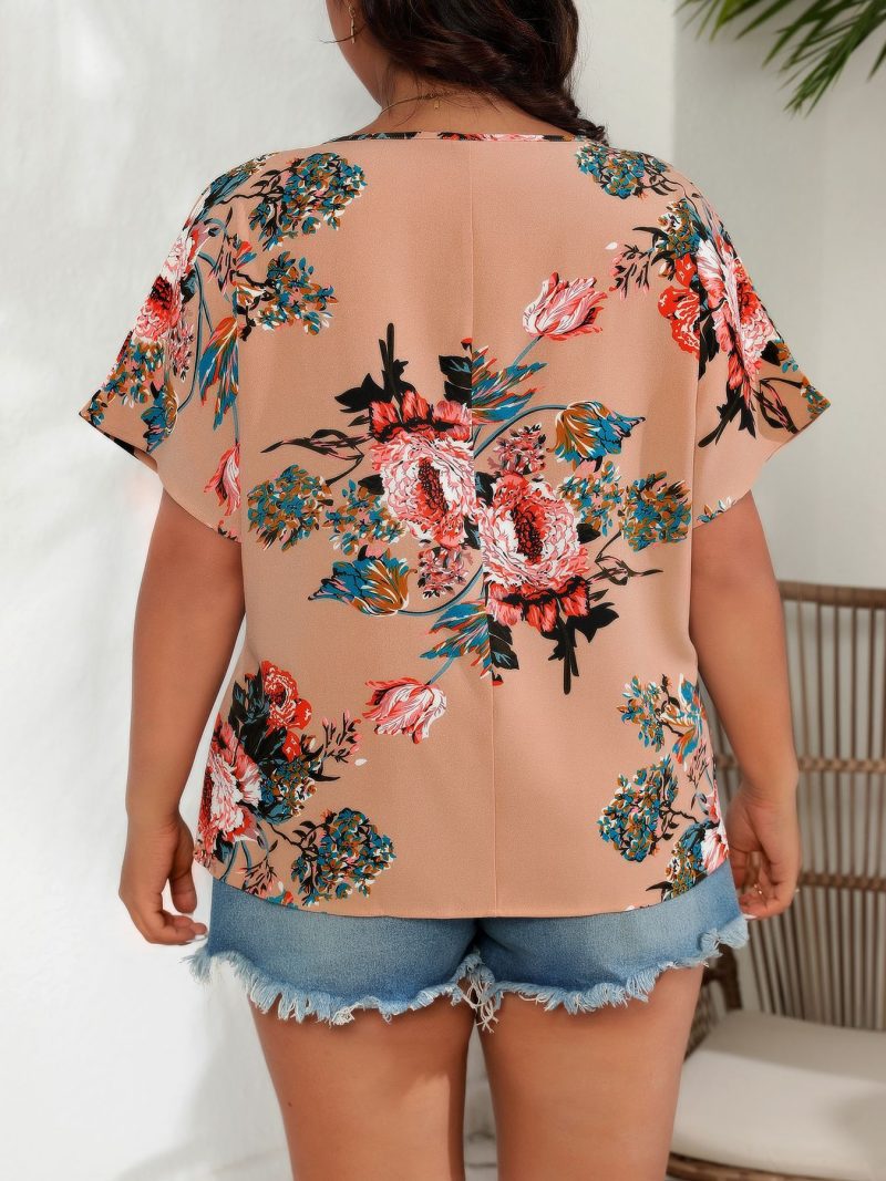 Plus Size Floral Print Round Neck Short Sleeve Chiffon Shirt - Image 4