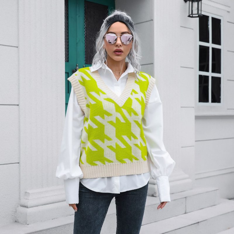 Houndstooth V-Neck Vest Sweater for Women – Autumn Winter Knitwear - Image 3