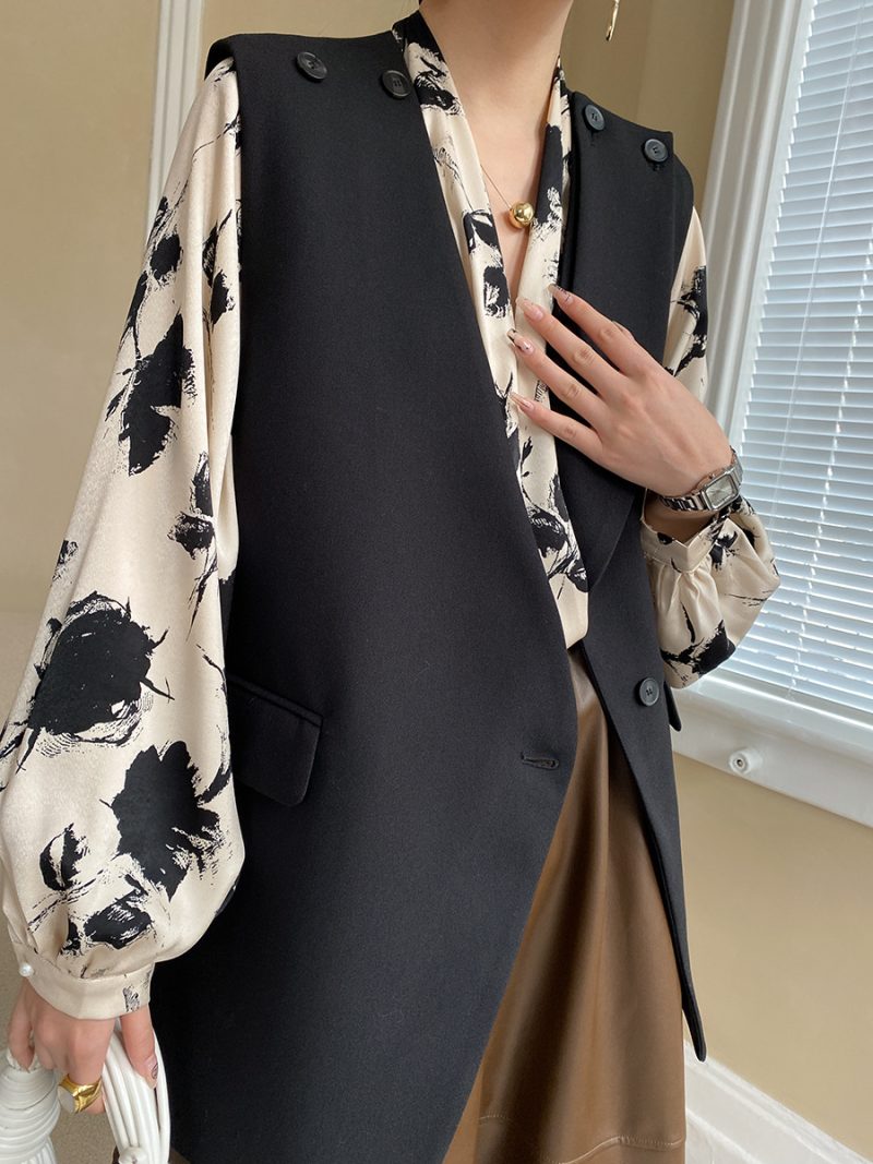 Chinese Ink V-Neck Satin Shirt: Lantern Sleeve Draped Top for Autumn - Image 2