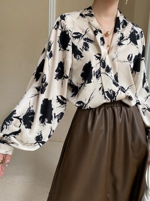 Chinese Ink V-Neck Satin Shirt: Lantern Sleeve Draped Top for Autumn