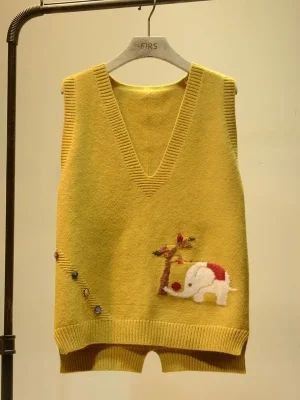 Cute Cartoon Sleeveless V Neck Sweater Vest Women Korean Fashion Knitted