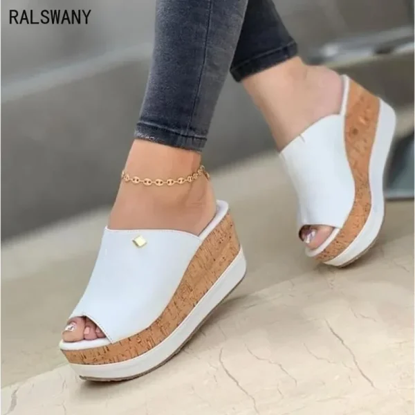 Women Fashion Large Flat Sandals Zapatos De Mujer in 2024 - Image 3