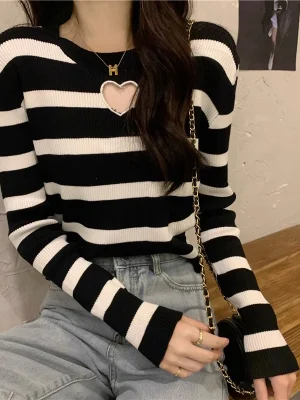 Stripe Women T Shirts Y2k Sweet Knitted Heart Shape Hollow Out