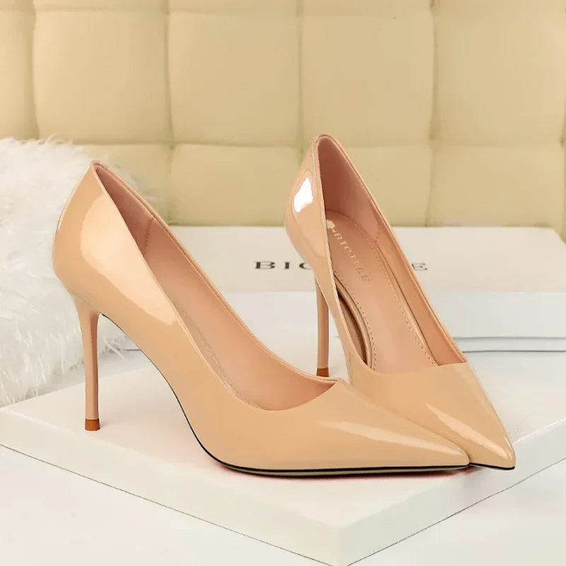 Women Fetish 9.5cm High Heels Nude Pumps Glossy Leather - Image 13